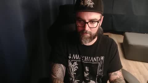 Snapshot of pyroxen chatting on October 3, 9:31 pm Yog Sothoth online show from October 3, 9:31 pm