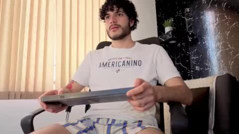 R A F A E L online show from December 13, 8:48 pm