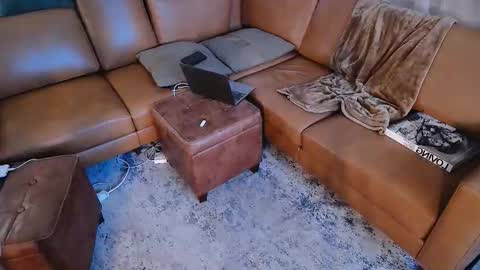 DressSock Shoe online show from May 30, 1:05 am