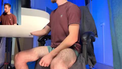 Snapshot of rainbow_farmer_james chatting on September 20, 8:09 pm Rainbow James  online show from September 20, 8:09 pm