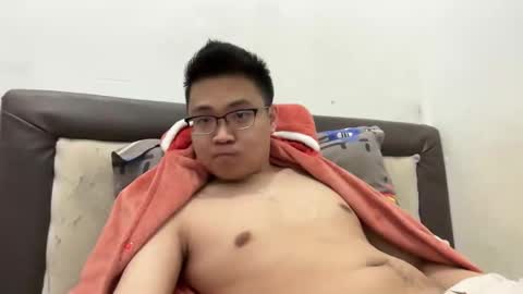 randomnaut online show from February 19, 7:32 pm