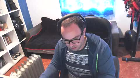 ravingr3d3 online show from February 18, 10:27 am