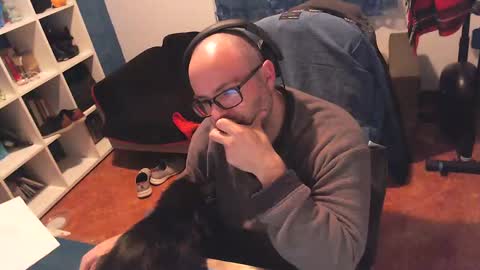 ravingr3d3 online show from February 25, 11:44 pm