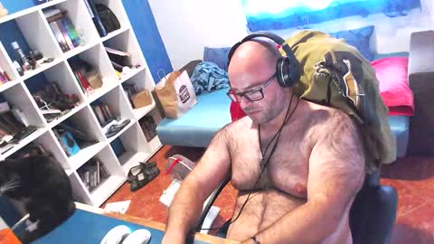 ravingr3d3 online show from September 9, 1:43 pm