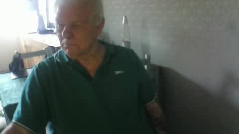 Snapshot of ray47 chatting on November 1, 2:43 pm ray47 online show from November 1, 2:43 pm