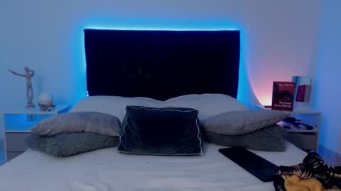 Ray online show from October 5, 10:47 pm