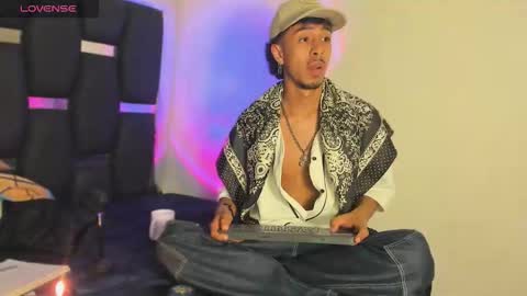 Rayn online show from February 10, 7:24 am