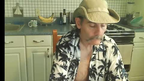 Ray online show from September 8, 5:01 pm