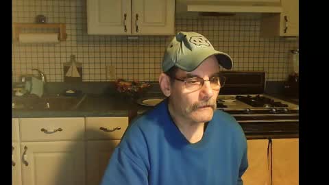 Ray online show from December 11, 10:26 am