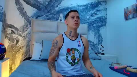 Raymond Stonee online show from January 10, 1:09 pm