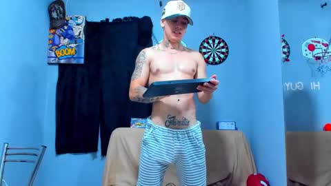 Raymond Stonee online show from March 12, 4:08 am