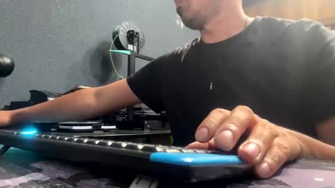 Snapshot of rbk26 chatting on September 30, 8:34 pm rbk26 online show from September 30, 8:34 pm