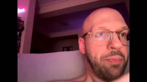 HugeSecret online show from June 8, 1:28 am