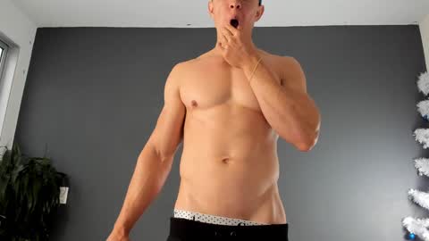 twitter REECET26 instagram RECCETAYLOR online show from December 23, 2:39 pm