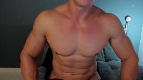 twitter REECET26 instagram RECCETAYLOR online show from October 5, 2:15 am