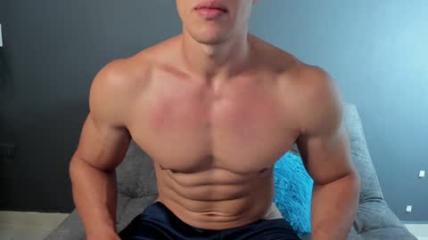 twitter REECET26 instagram RECCETAYLOR online show from January 24, 1:13 am