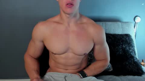 twitter REECET26 instagram RECCETAYLOR online show from September 23, 1:16 am