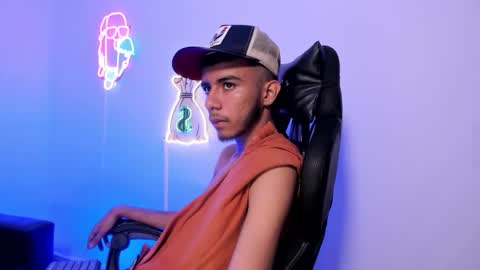 red_4kt online show from March 25, 10:03 pm