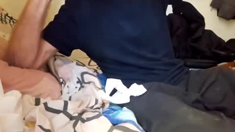 redrodridding online show from January 3, 3:33 pm