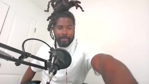 reek0000 online show from May 15, 9:56 pm