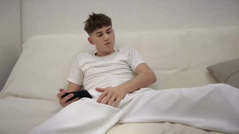 Alex online show from November 27, 7:17 pm