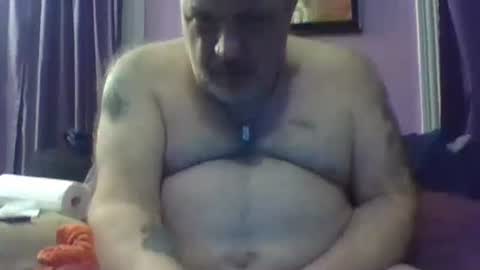 Snapshot of reggieroux chatting on February 28, 1:26 am reggie online show from February 28, 1:26 am