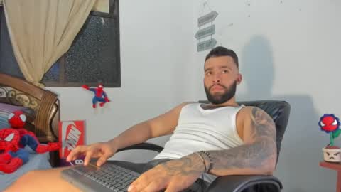 Rmy Steen online show from December 5, 2:42 am