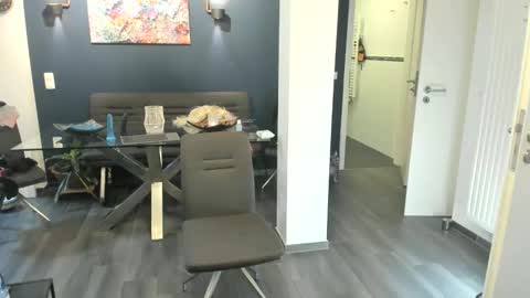 Ren Brle online show from January 16, 2:03 am