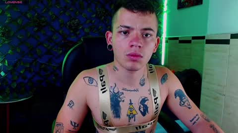 R E N E  online show from January 17, 4:28 am