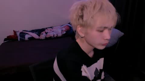 rennuts online show from March 23, 1:50 pm