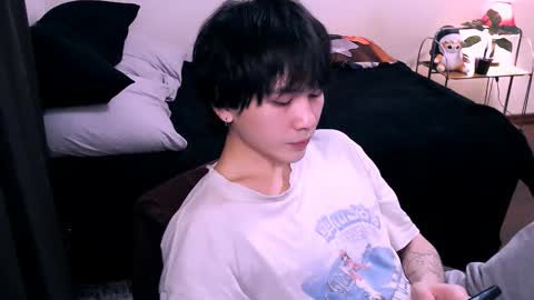 rennuts online show from November 18, 3:38 pm