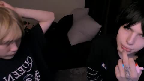 rennuts online show from February 3, 2:53 am