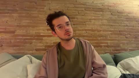 Renzo online show from May 17, 12:41 am
