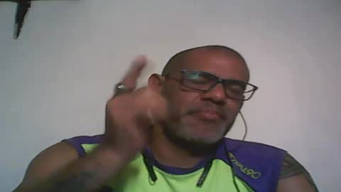 Walter online show from December 5, 7:05 am