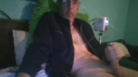 reyes_albert2006 online show from December 16, 10:50 am