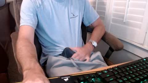 reyheds online show from June 23, 1:21 am