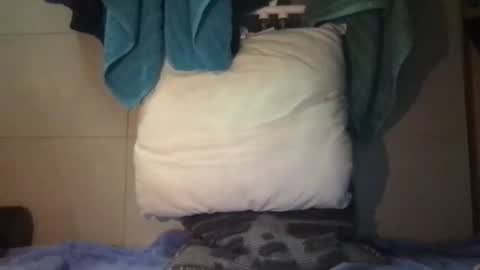 Snapshot of rgccaptainn chatting on October 11, 3:10 am rgccaptainn online show from October 11, 3:10 am