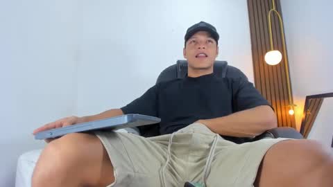 Snapshot of ricky_owens1 chatting on January 24, 9:26 pm Ricky  online show from January 24, 9:26 pm