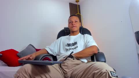 Snapshot of ricky_owens1 chatting on March 8, 3:43 pm Ricky  online show from March 8, 3:43 pm
