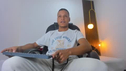 Snapshot of ricky_owens1 chatting on January 29, 8:46 pm Ricky  online show from January 29, 8:46 pm