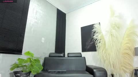 RicoBrowm online show from October 5, 5:44 am