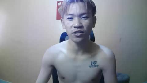 riiichie12 online show from October 3, 6:40 am