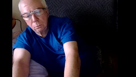 Snapshot of rk504 chatting on December 29, 5:22 pm Ron online show from December 29, 5:22 pm