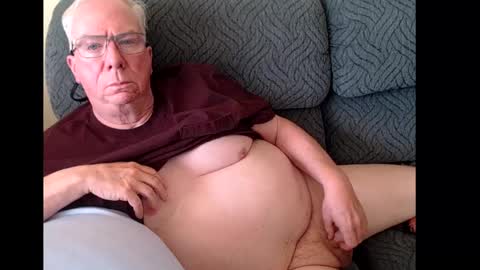 Snapshot of rk504 chatting on February 8, 5:39 pm Ron online show from February 8, 5:39 pm