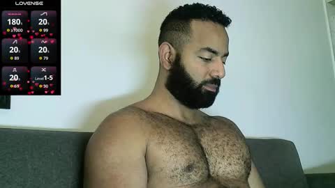 SebasRoa online show from January 13, 4:00 pm