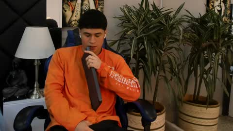 Roan Birkin online show from April 5, 7:54 pm