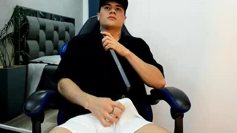 Roan Birkin online show from October 27, 9:17 pm