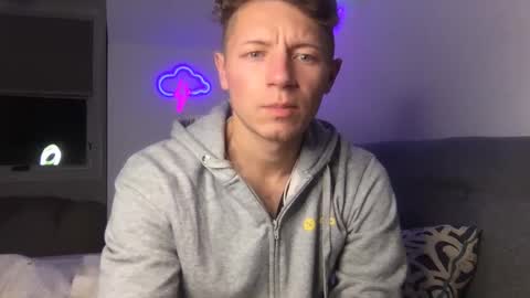 RoastingCorn online show from January 31, 5:09 am