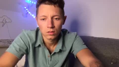 RoastingCorn online show from March 5, 8:43 am