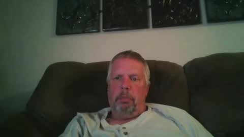 Snapshot of rob9271963 chatting on February 8, 3:30 am Rob online show from February 8, 3:30 am